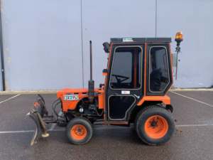 สำหรับรถแทรกเตอร์ล้อ Kubota B7100 35 แรงม้า สำหรับงานฟาร์ม รถไถเดินตาม พร้อมชิ้นส่วนหลัก เครื่องยนต์ มอเตอร์ เกียร์ ปั๊ม เกียร์บ็อกซ์ - Product Image 3