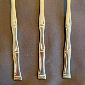 Ensemble de cuillères de couverts en acier inoxydable mat Design gaufré Parfait pour la salle à manger à la maison et les accessoires de mariage élégants - Product Image 4