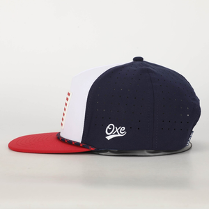 Vente en gros de chapeau en caoutchouc à 5 panneaux découpé au laser Chapeau de golf léger et imperméable avec corde Casquette de golf d'extérieur imperméable - Product Image 3
