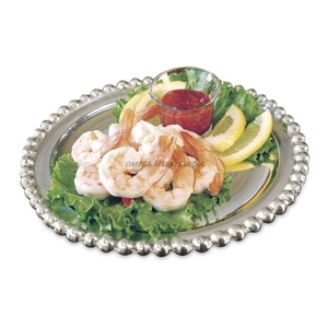 Élégant plateau de service ovale argenté avec bord perlé et surface polie, parfait pour présenter des apéritifs et des délices - Product Image 1