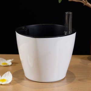 Pot de plante auto-arrosant 18 jardinière en plastique à arrosage automatique pour la maison et le jardin - Product Image 5