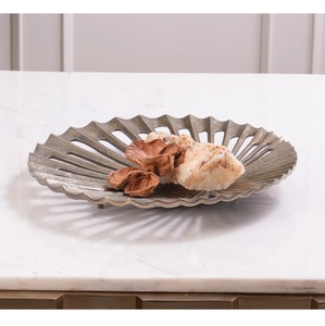 ถาดเสิร์ฟอาหารอลูมิเนียมทรงกลมสำหรับงานแต่งงานและดินเนอร์เดือนรอมฎอนสำหรับเสิร์ฟอาหารถาดตกแต่งอย่างหรูหรา - Product Image 1