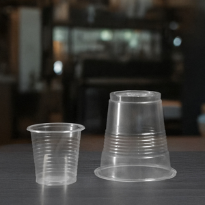 Vente en gros de couvercles de gobelets en plastique jetables à paroi unique 95mm PET/PP Capacité de 16/20/24 oz pour café glacé boissons froides desserts - Product Image 4