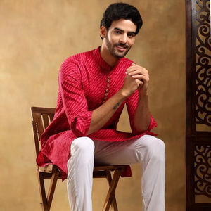 NAVRANG Vintage Pink Cotton Leheriya Kurta Set para hombres Étnicamente Seda Chikankari Motivos para bodas Fiestas Playas Diwali - Product Image 3