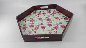 Bandeja Redonda de Madera Negra de Lujo con Asas Florales de Latón Fundido – Tazón Decorativo de Madera Hecho a Mano para Mesa de Centro o Comedor - Product Image 6