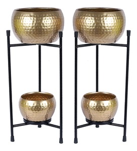 Las macetas de metal de alta calidad elevan su espacio con diseños de moda macetas colgantes para balcón sala de estar - Product Image 1