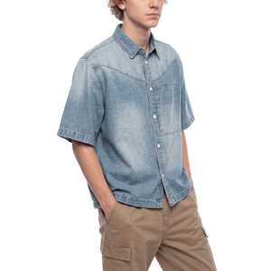 Camisa vaquera corta de corte holgado con lavado vintage para hombre - Product Image 5