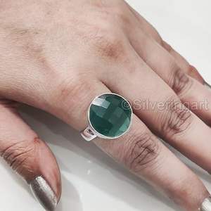 Anillo de Mujer con Piedra Preciosa de Ónice Verde Natural, Piedra de Nacimiento de Diciembre, Anillo Boho Navideño, Joyería Hecha a Mano, Anillo de Plata de Ley 925 - Product Image 2