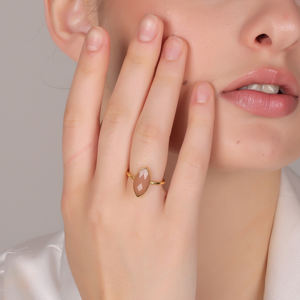 แหวนปรับขนาดได้ชุบทอง 18K ประดับด้วยพลอยสีชมพู |   เครื่องประดับทองเหลืองทำมือสไตล์โบฮีเมียนสำหรับผู้หญิง |   วันครบรอบที่ได้รับการรับรองจากบุคคลที่สาม - Product Image 6