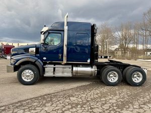 Camión Semirremolque Western Star 4900 Heavy Haul Sleeper Usado, Bien Mantenido, Años 2022-2024, Listo para Exportar - Product Image 3