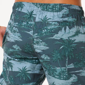 Bañador elástico de secado rápido para hombre, traje de baño de estambre transpirable antiarrugas, pantalón corto de playa de calle alta con patrón sólido - Product Image 5