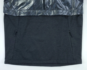 Anorak Pullover Chaqueta cortavientos con capucha híbrida Chaqueta híbrida de tela estirada de PU superior y lado inferior - Product Image 4