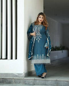 Mới nhất của phụ nữ thời trang hoa chinon thêu <span class=keywords><strong>anarkali</strong></span> kurta plazzo phù hợp với bởi SIE cho bên mặc ưa thích ăn mặc với gương làm việc - Product Image 5