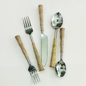 Ensemble de couverts de luxe en acier inoxydable avec poignée unique en bois fait à la main Vaisselle en argent brillant pour restaurant - Product Image 1
