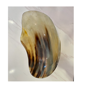 2025 gros bols en corne de buffle de haute qualité et assiettes à plateau Style naturel conception d'ange personnalisée - Product Image 1