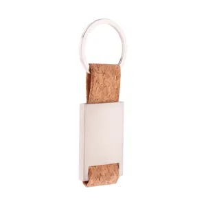 Portachiavi in Sughero Cortica, Eco-Friendly, Promozionale, con Moschettone e Gadget - Product Image 1