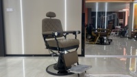 Fauteuil de barbier gris brun avec surpiqûres en losanges, inclinable hydrauliquement, robuste, pour salon de coiffure