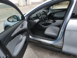 Chine Électrique BYD Seal 2022 700km Longue Portée Version Arrière Véhicule Électrique - Product Image 5