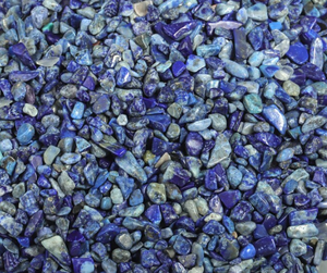 Puces de lapis lazuli en cristal naturel de haute qualité en vrac guérissant l'artisanat folklorique de quartz pour la décoration par Aalif cristal et agate - Product Image 6