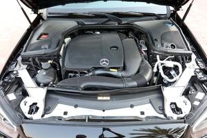 Nouveau MERCEDES-BENZ E350 AMG TUBOR 360 2022 avec caméra arrière, capacité de charge 31-40T, émission diesel/gaz, automatique - Product Image 3