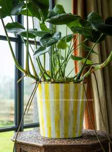 Incrustation d'os et vases à fleurs en résine Vase à fleurs décoratif moderne décoratif pour la maison pour une taille et une vente personnalisées - Product Image 3