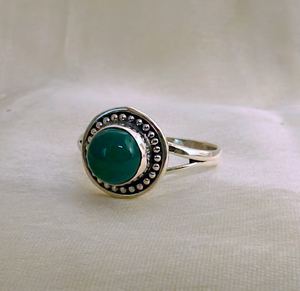 Nuevo diseño de anillo de piedra de ónix verde Natural hecho a mano Plata de Ley 925 forma redonda anillo llamativo precio de fábrica joyería fina - Product Image 6