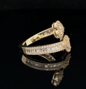 Bague en or jaune 14 carats et diamants en forme de cœur taillé à double rangée alliance éternité bagues cadeaux en moissanite - Product Image 3