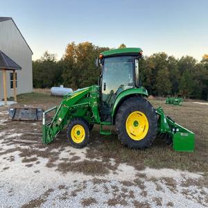 รถแทรคเตอร์140HP 120HP 100HP 4052R John deeree สำหรับใช้ในฟาร์ม - Product Image 2