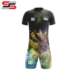 Uniforme de football à bas quantité minimale de commande en gros uniforme de football sur mesure pour adultes ensemble d'équipe de qualité supérieure dans l'ensemble Sialkot Pakistan - Product Image 5