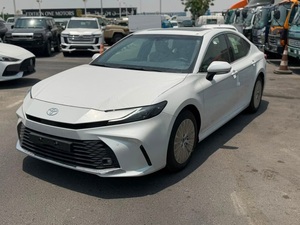 NOUVEAU Toyota Camry IX 2026 Essence Atmosphérique 4 Portes Hayon Automatique Toit Ouvrant Caméra Arrière 360° Feux LED Gauche Cuir - Product Image 2
