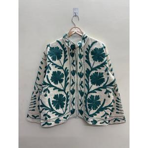 Chaqueta de Algodón Bordada a Mano con Diseño Floral, Cuello Mandarín, Manga Larga, Color Verde Azulado, Diseño de Jardín, Color Marfil, Transpirable, para Primavera - Product Image 4