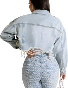 แจ็กเก็ตยีนส์ครอปของผู้หญิงพร้อมกระดุมแขนยาวแบบขาดๆออกแบบมาเป็นฝอยสำหรับฤดูใบไม้ร่วง/ฤดูหนาว - Product Image 4
