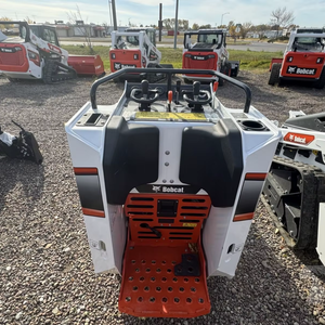 Petite mini chargeuse compacte MT100 chargeuse sur pneus d'origine en vente pour le travail à l'intérieur ou dans un espace étroit - Product Image 3