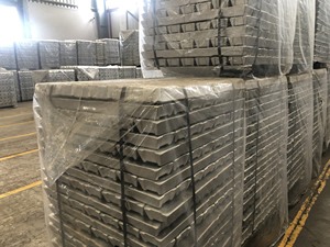 Lingotes de aluminio puro 96% de alta calidad, Grado Industrial Ecológico de Vietnam paletizado para un envío seguro de exportación - Product Image 3