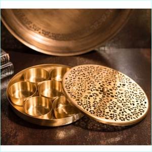 GROSSE REMISE ; la hermeticité des pots à épices en métal assure que les épices restent fraîches et savoureuses pendant de longues périodes - Product Image 1