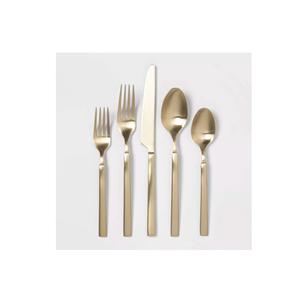 Les plus vendus couverts en laiton argenté Ensemble de 5 ensembles de couverts à poignée au design élégant Plaqué argent À prix abordable - Product Image 2