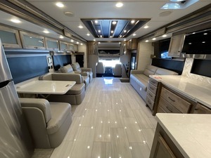 NOUVELLE CARAVANE DE VOYAGE T-I-F-F-I-N RV A-L-L-E--G-R-O BAY 38AB 2026 - Product Image 5