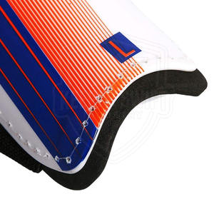 Espinilleras de Fútbol de Alta Calidad, Protectoras para Piernas, Transpirables, en Venta - Product Image 4