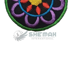 Bordado a mano, precio al por mayor, insignias de ropa de fabricante, servicio de diseño OEM promocional, insignias de bordado al por mayor - Product Image 5