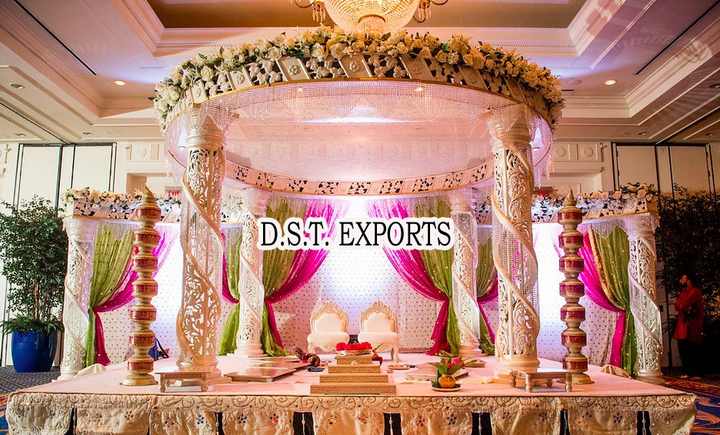 Dreamy Palazzo Wedding Mandap & Stage Gorgeous Crystal Pillars Wedding Mandap/Stage  Indian Wedding Crystal Mandap/Stage