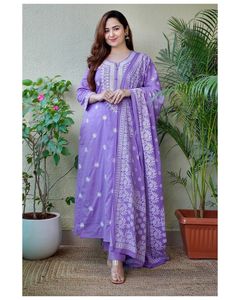 伝統的なヘビーレーヨンファンシー刺Embroideryワークプラゾクルティ、デュパッタセット、女性フェスティバル、カジュアルウェア、プラスサイズ - Product Image 1
