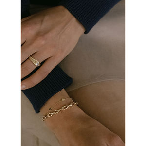 Amora Diamond Ribbed <b>Heart</b> <b>Signet</b> <b>Ring</b> Elegant and Luxurious Diamond <b>Ring</b> - Product Image 5