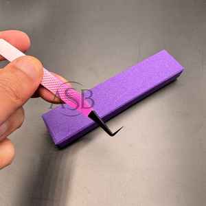 Pince à cils professionnelle à 90 degrés en acier inoxydable avec marque privée - Product Image 2