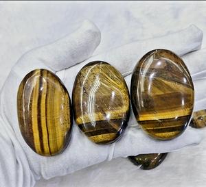 Piedra de Palma de Cristal Curativo de Ojo de Tigre, para el Coraje, la Confianza, Atraer Oportunidades Positivas, la Suerte, la Abundancia, el Equilibrio Energético - Product Image 2