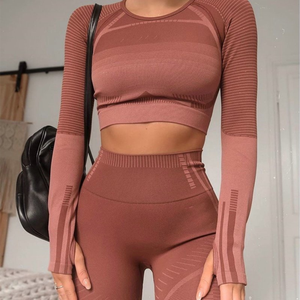 Juego de Yoga de manga larga sin costuras de dos piezas para gimnasio, fitness, adelgazamiento y atuendo de entrenamiento elegante - Product Image 2