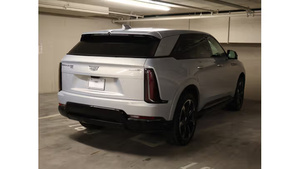 2025 Cadillac Escalade IQ Sport 2 Seminuevo en Excelentes Condiciones - Product Image 5