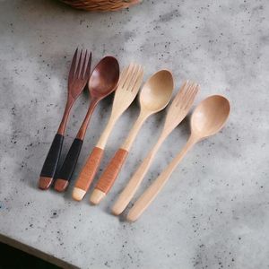 Juego de cucharas de madera de 9 pulgadas de gran venta, artesanía Natural pulida de 6 piezas con asas largas y diseño de estilo cuerno para comer y mezclar - Product Image 4