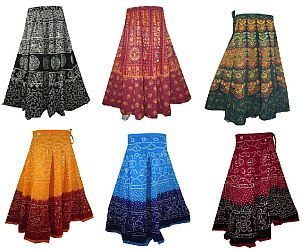 Grande variété de vêtements de navratri indiens faits à la main, jupe portefeuille bohème en coton coloré tie and dye - Product Image 4