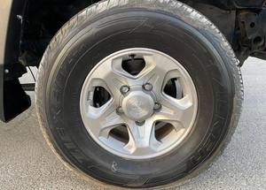 Toyota Landcruiser Pickup SUV R18 d'occasion Pneus Options de carburant électrique/hybride Essence AWD Volant à gauche Modèle Ranger Cuir - Product Image 3