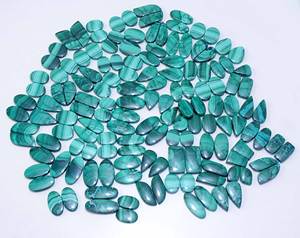 100% paire de malachite naturelle pierres précieuses en vrac tout mélange forme et taille Malachite Cabochon paire pierres précieuses en vrac pour la fabrication de bijoux - Product Image 2